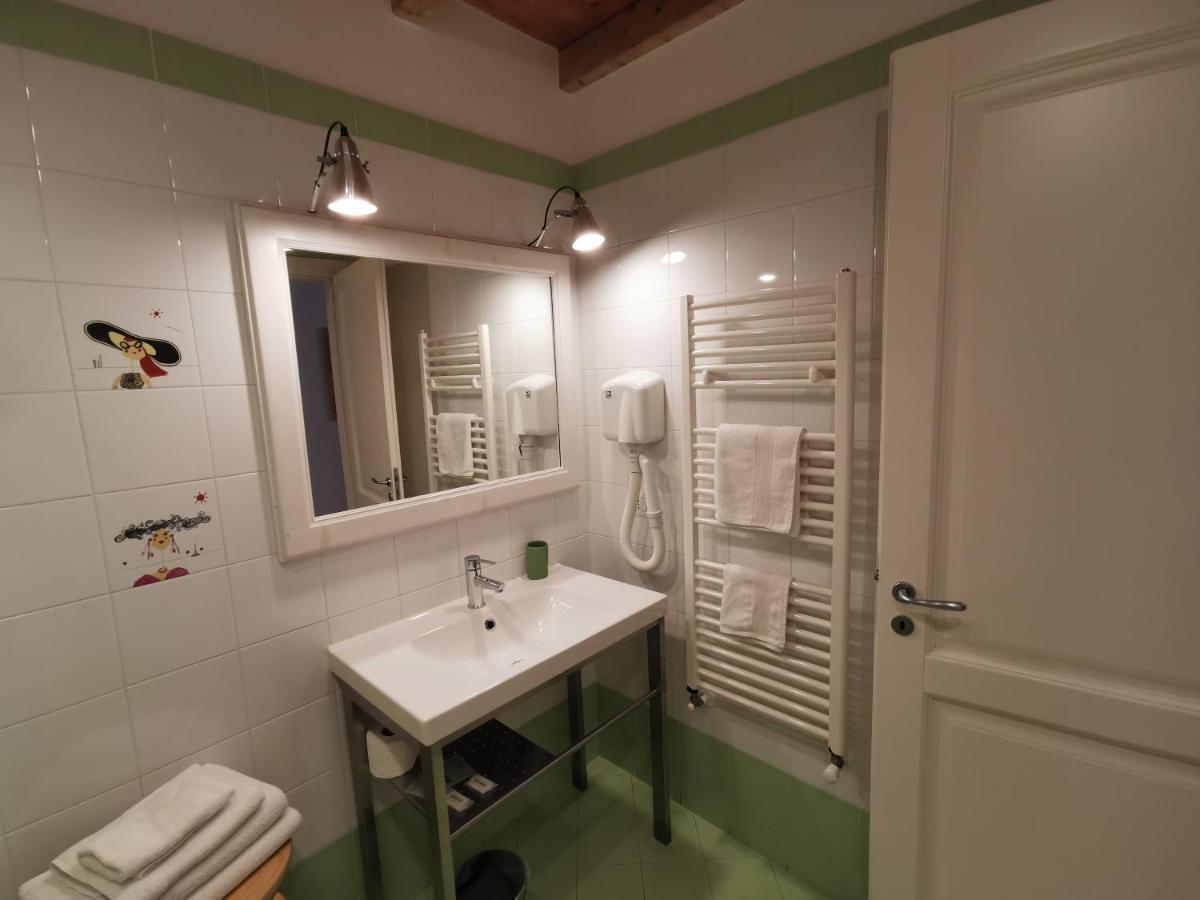 B&B Re Umberto Милаццо Экстерьер фото